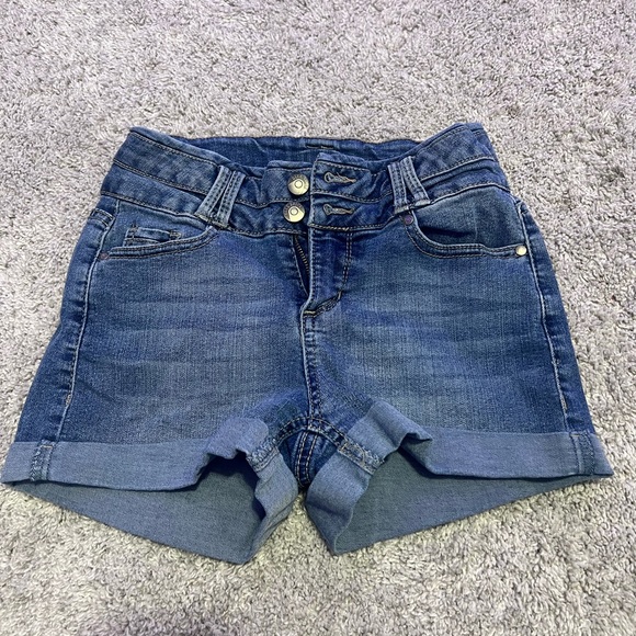 Jean shorts - Picture 1 of 3